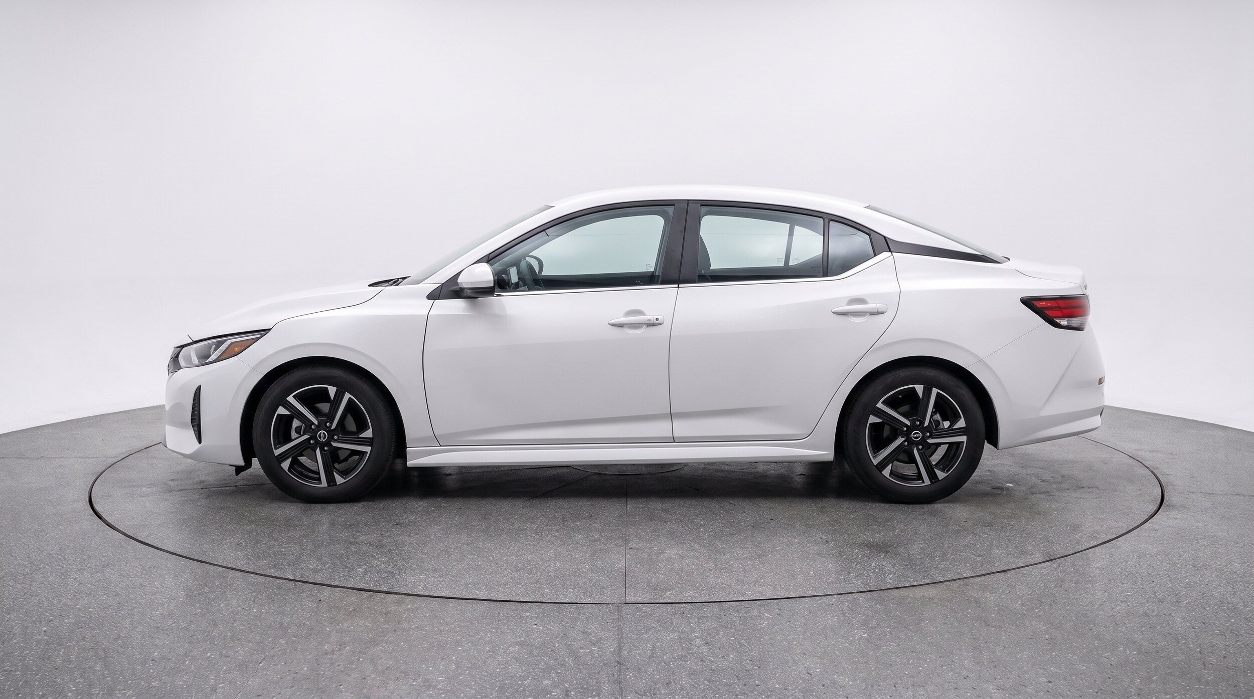 Thumbnail: 2025 Nissan Sentra - 5