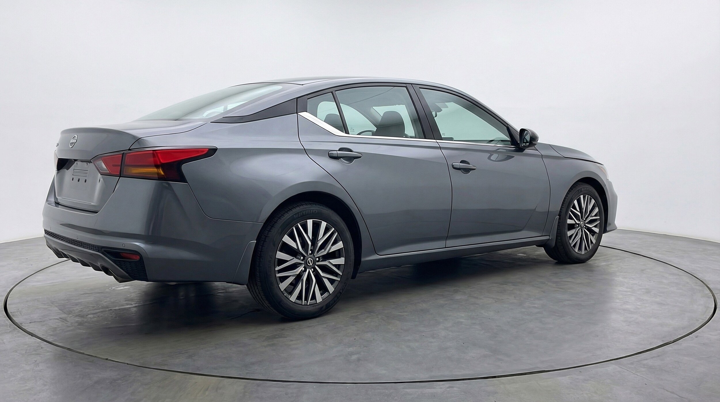 Thumbnail: 2025 Nissan Altima - 9