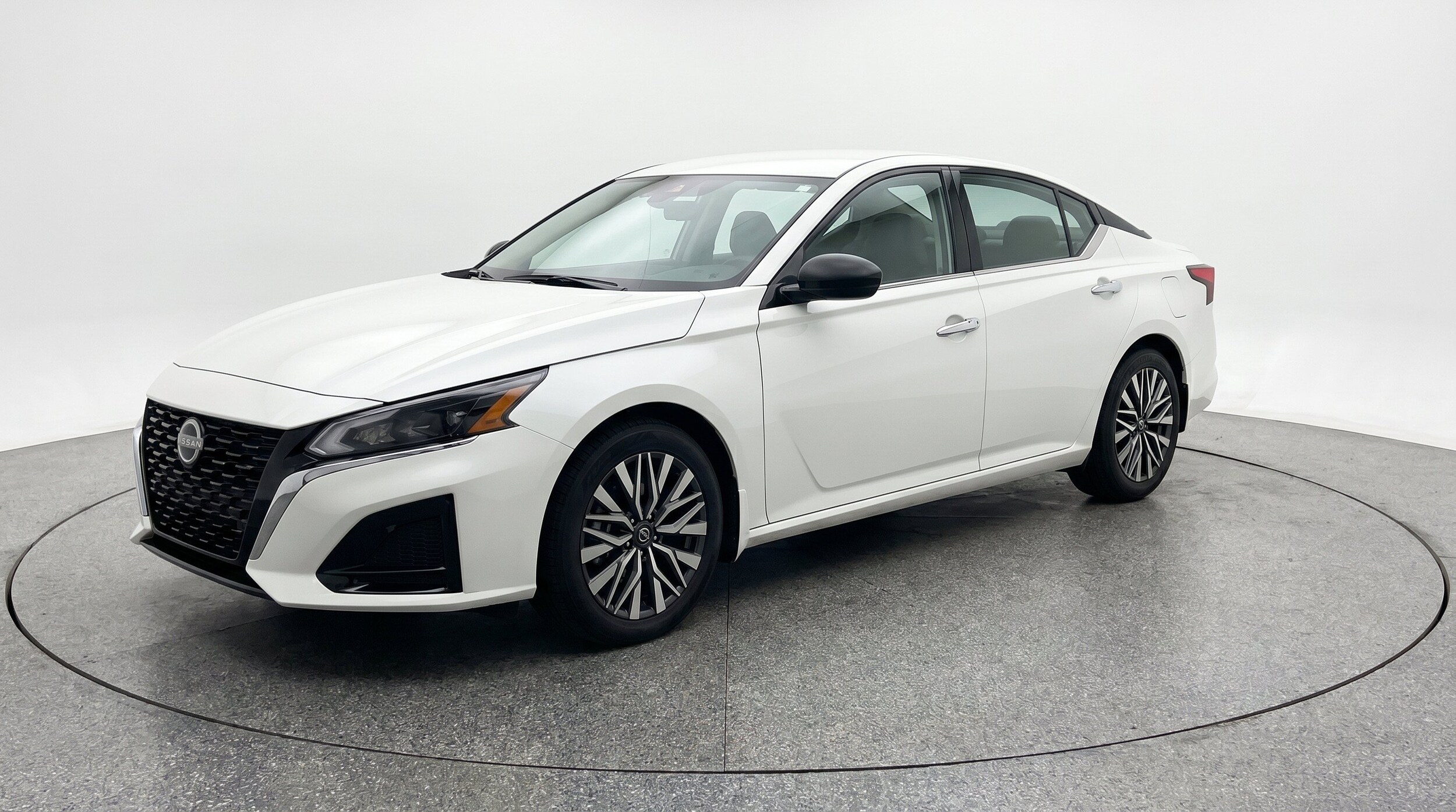 Thumbnail: 2025 Nissan Altima - 3