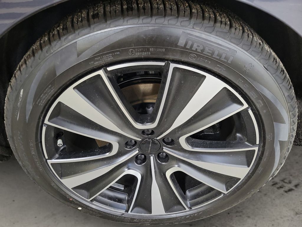 2026 Land Rover Range Rover SE - Photo 10