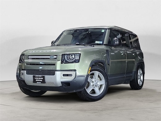 Exactly How Land Rover Balances Deluxe with Sturdy Efficiency thumbnail