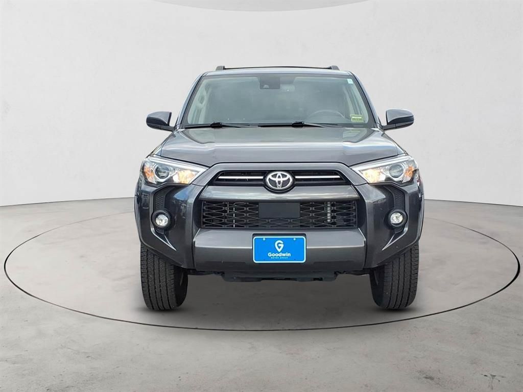 2023 Toyota 4Runner SR5 photo 2