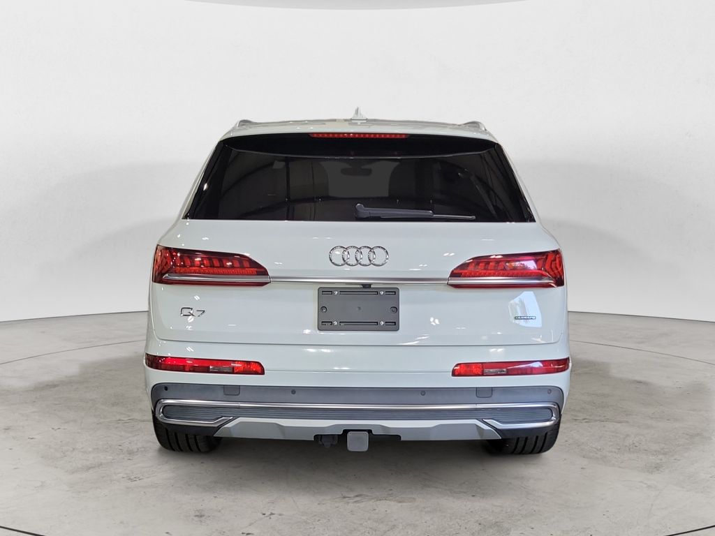 2020 Audi Q7 55 Prestige photo 4