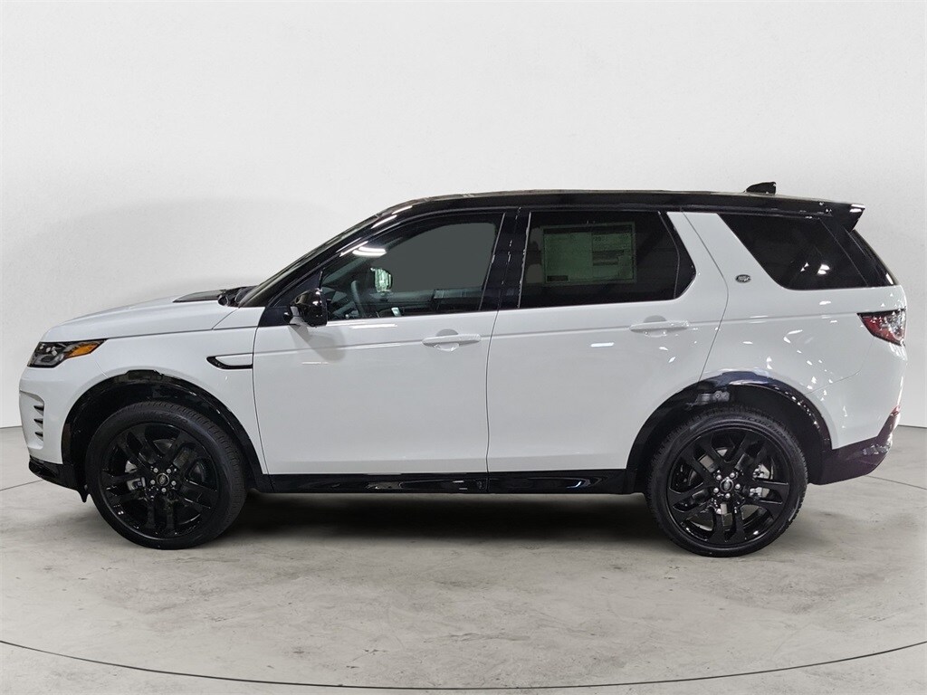 2025 Land Rover Discovery Sport Dynamic SE photo 2