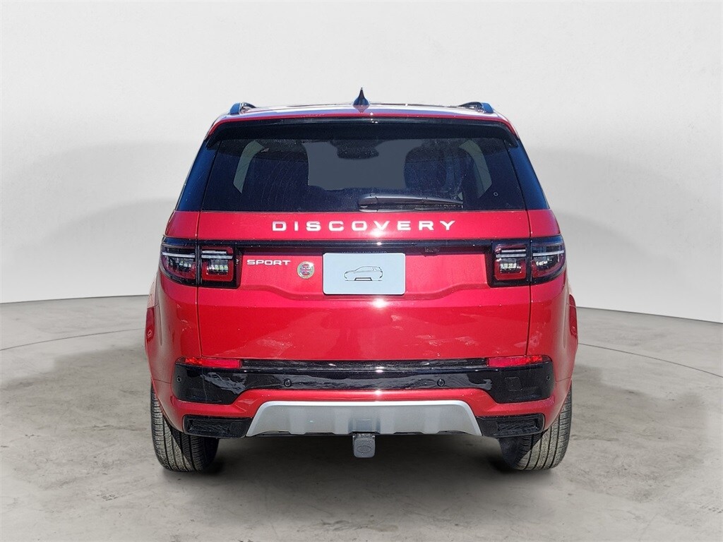 2024 Land Rover Discovery Sport S photo 4