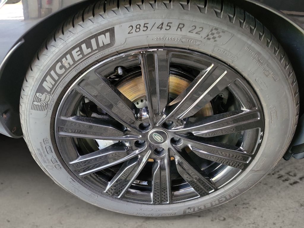 2023 Land Rover Range Rover SE - Photo 12