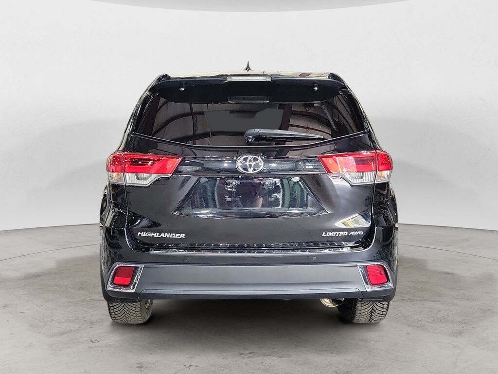 Used 2018 Toyota Highlander Limited SUV
