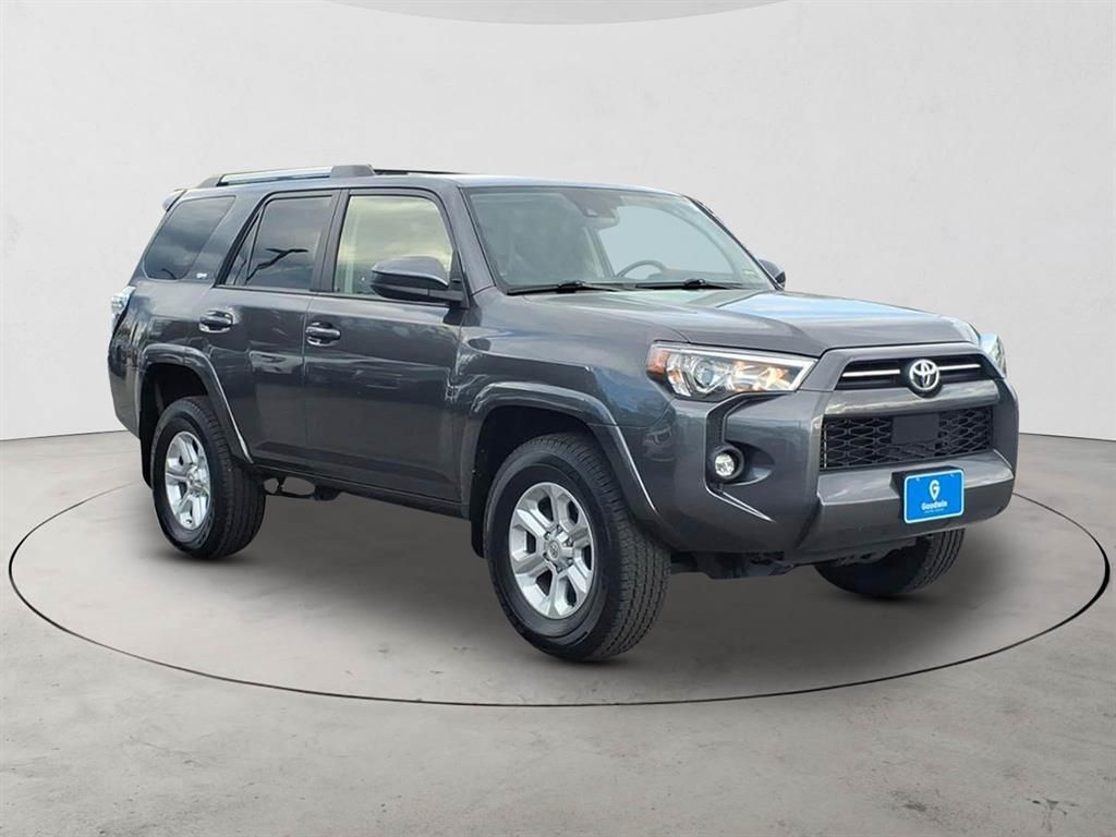 2023 Toyota 4Runner SR5 photo 3