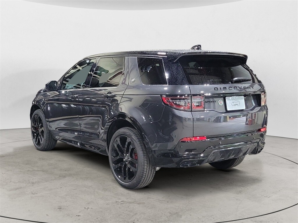 2024 Land Rover Discovery Sport Dynamic SE photo 3