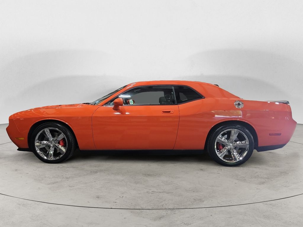 2010 Dodge Challenger SRT8 photo 2