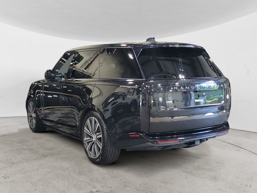 2023 Land Rover Range Rover SV photo 3