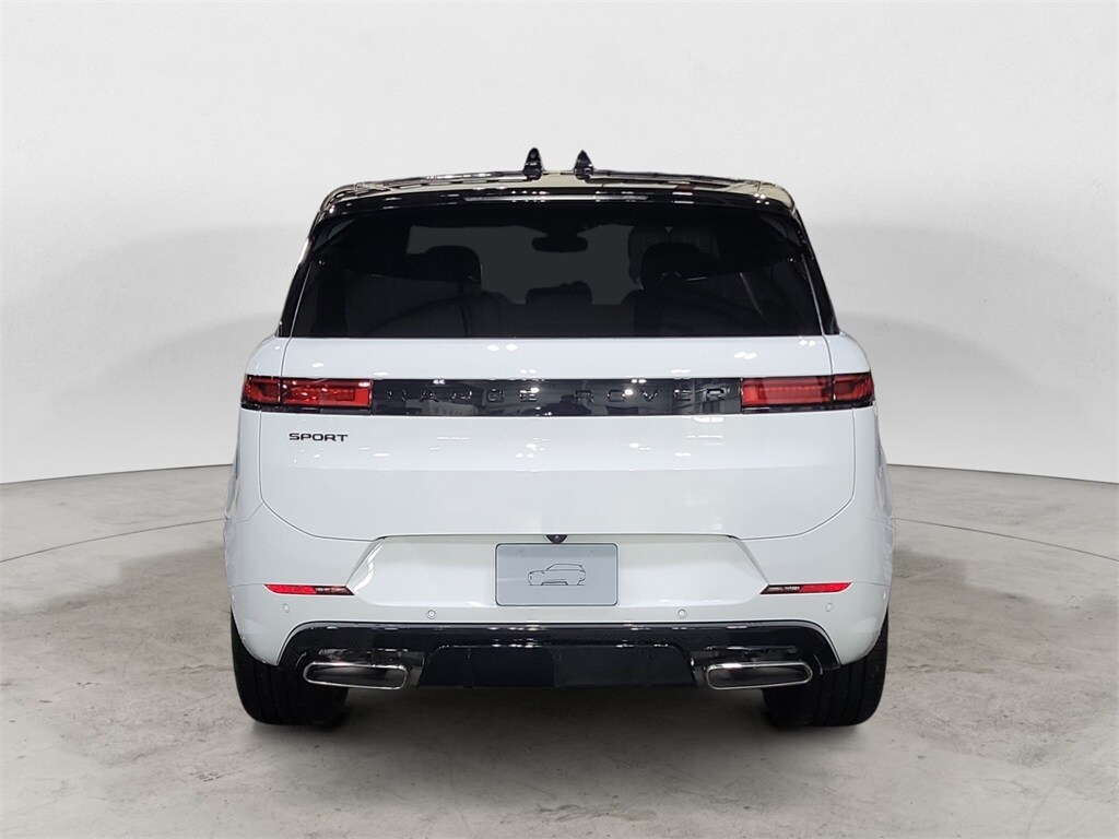 2025 Land Rover Range Rover Sport SE photo 4