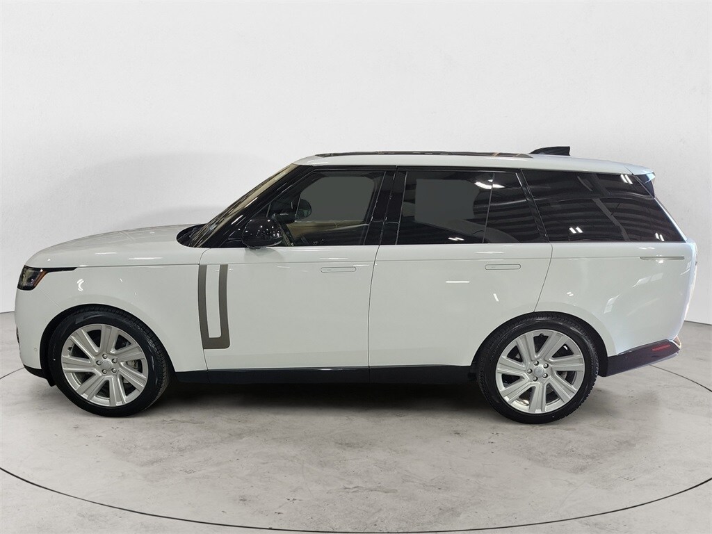 Used 2023 Land Rover Range Rover SE with VIN SALKP9FUXPA045995 for sale in Bedford, NH