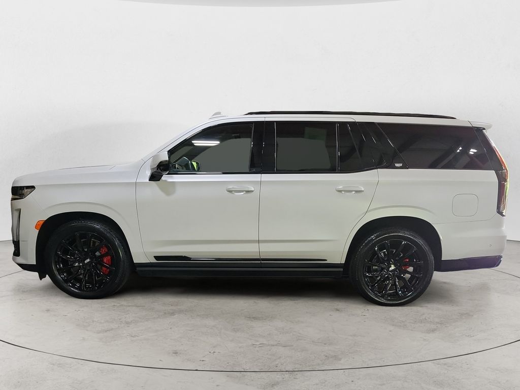 2024 Cadillac Escalade Sport photo 2
