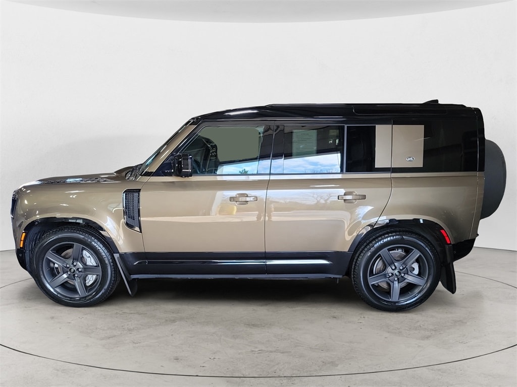 Used 2023 Land Rover Defender X-Dynamic SE with VIN SALE27EU3P2133136 for sale in Bedford, NH