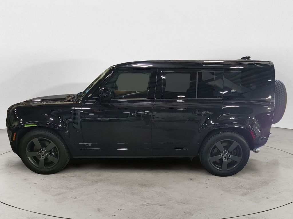 2024 Land Rover Defender 110 V8 photo 2
