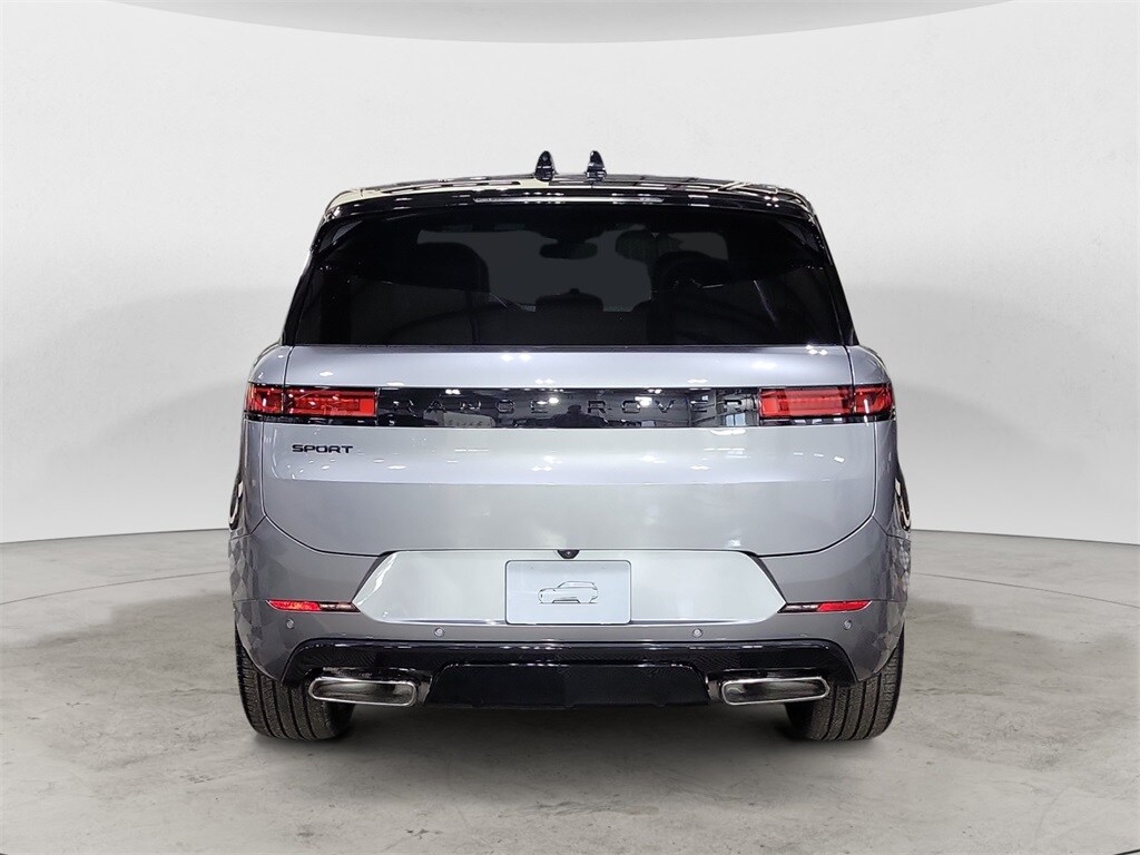 2025 Land Rover Range Rover Sport SE photo 4