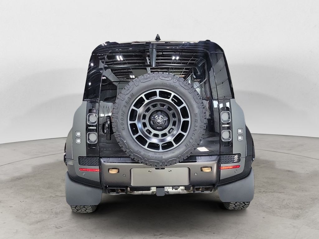 Used 2025 Land Rover Defender 110 V8 SUV