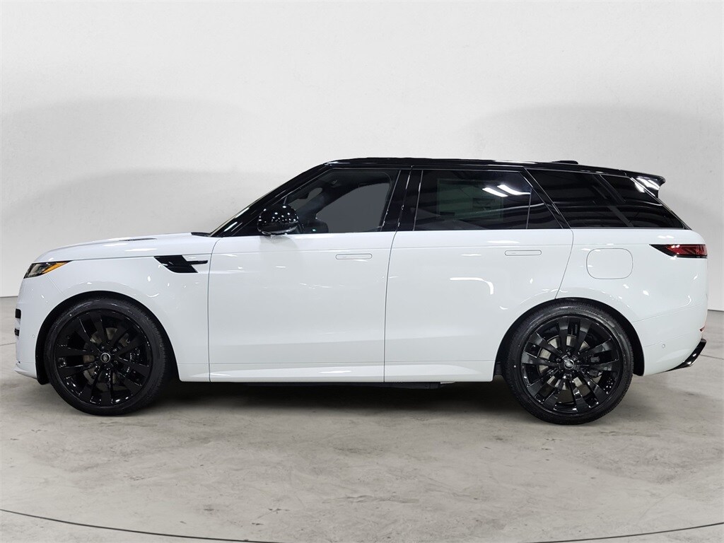 2025 Land Rover Range Rover Sport SE photo 2