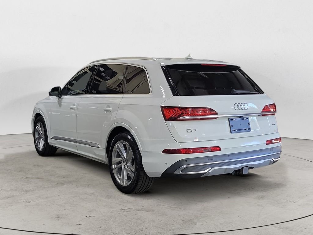 2020 Audi Q7 55 Prestige photo 3