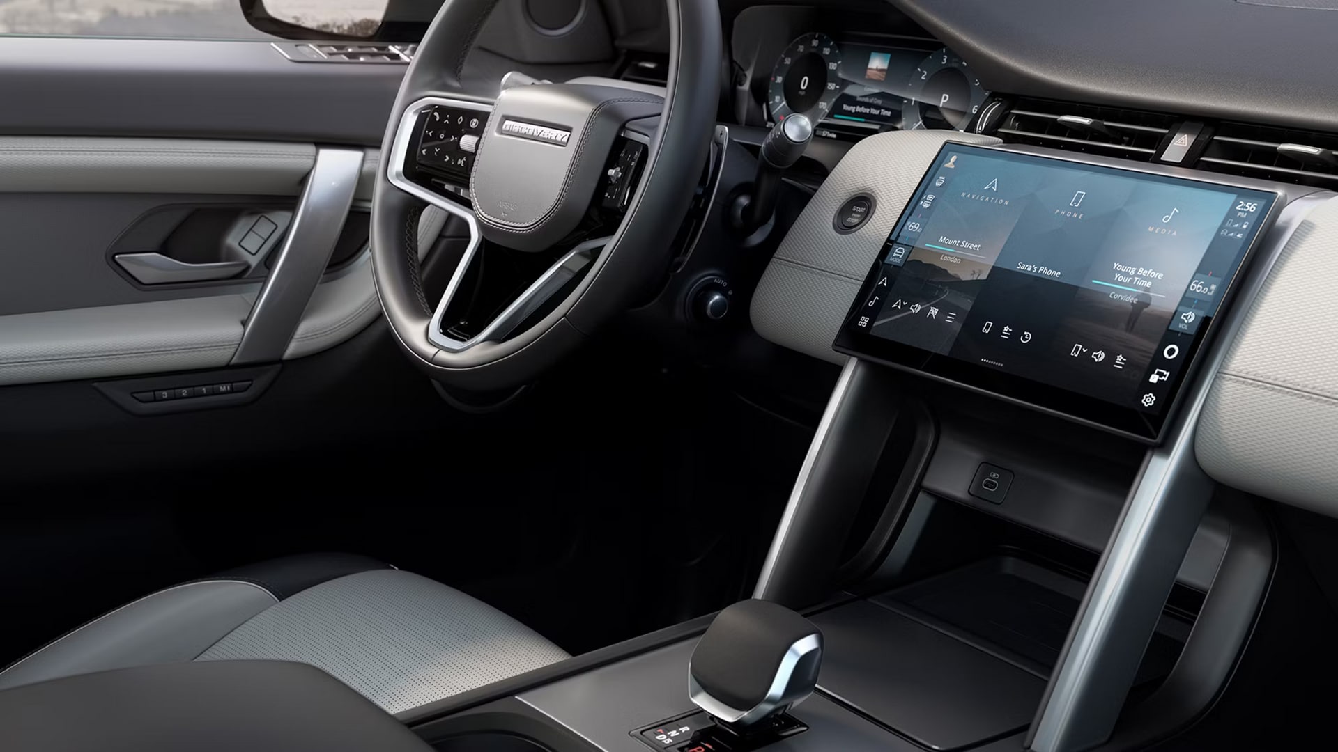 The dashboard of the 2026 Discovery Sport
