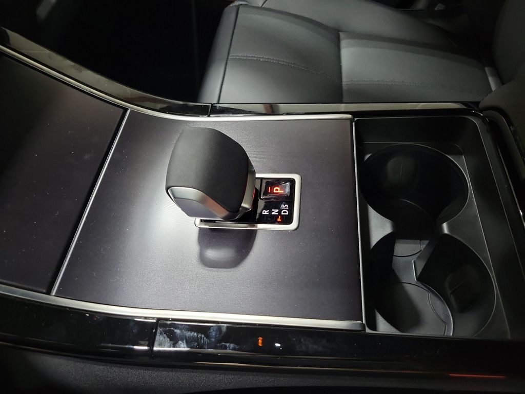 2026 Land Rover Range Rover Velar Dynamic SE - Photo 20