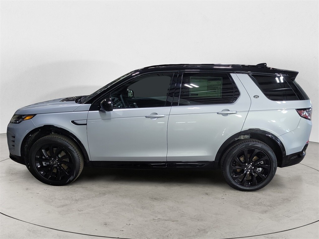 2025 Land Rover Discovery Sport Dynamic SE photo 2