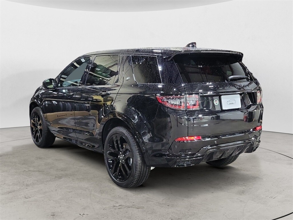 2025 Land Rover Discovery Sport Dynamic SE photo 3