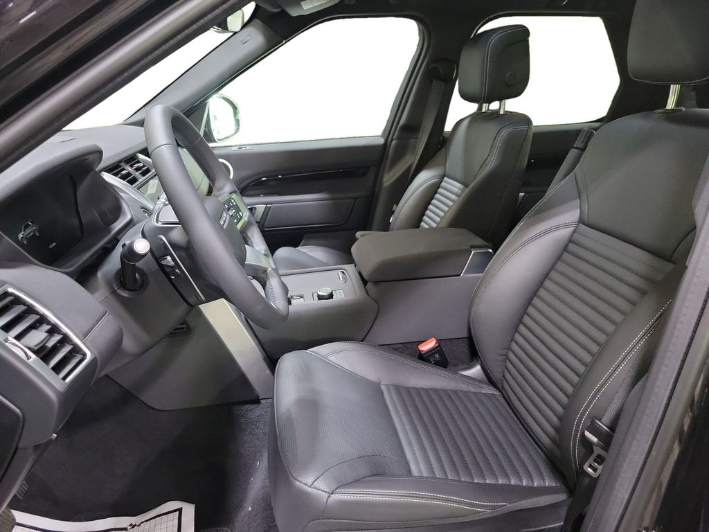 2026 Land Rover Discovery S - Photo 13