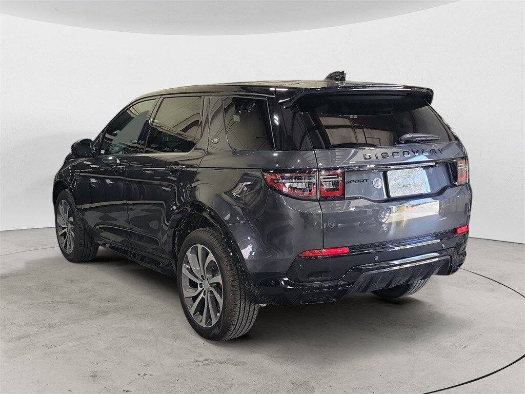2024 Land Rover Discovery Sport Dynamic SE photo 3