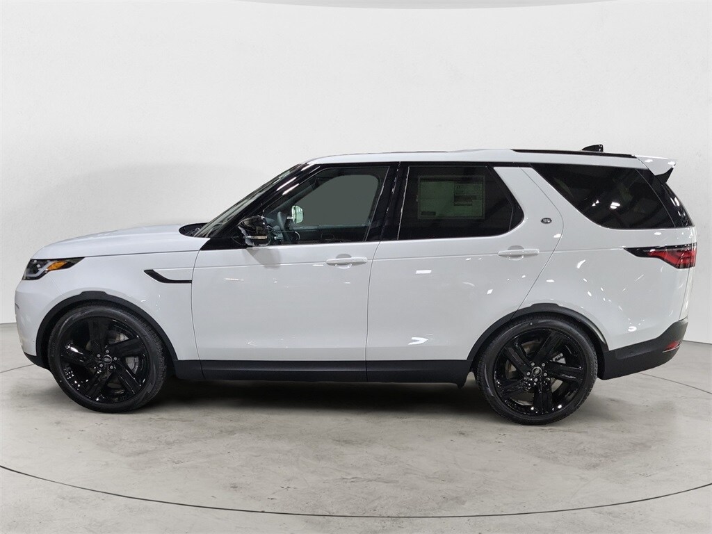 2025 Land Rover Discovery photo 2