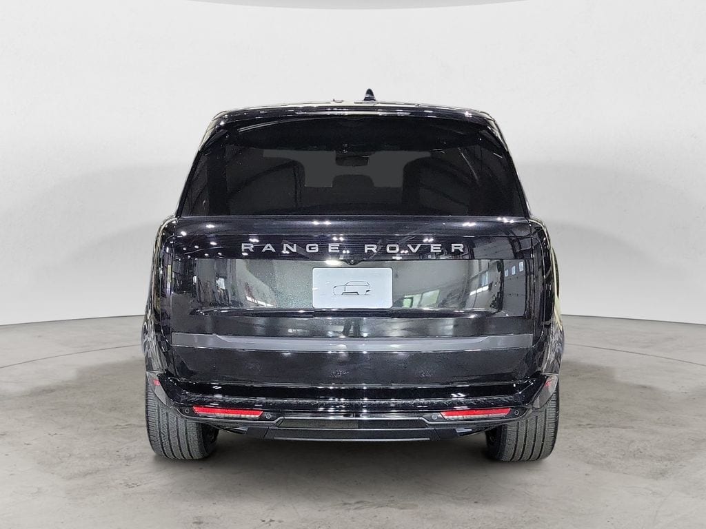New 2025 Land Rover Range Rover SE 400PS SUV