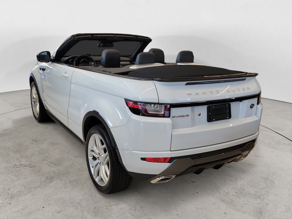 2017 Land Rover Range Rover HSE photo 3