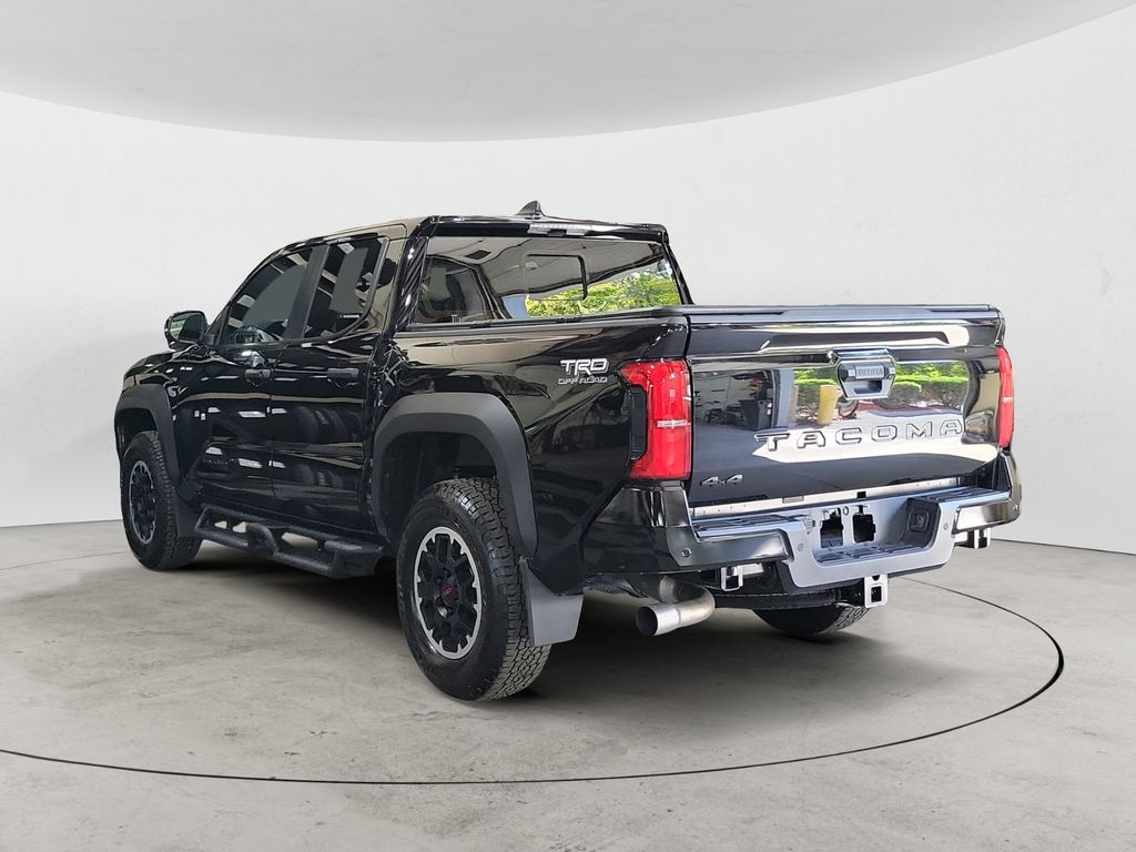 2024 Toyota Tacoma TRD Off-Road photo 3