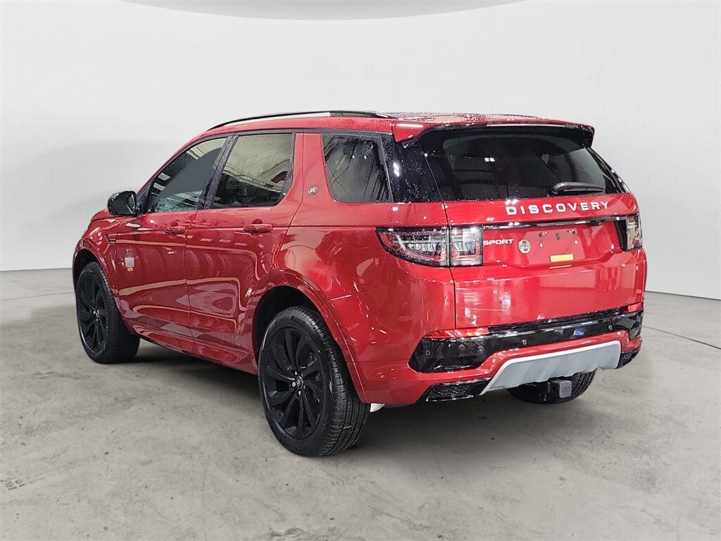 2024 Land Rover Discovery Sport S photo 3