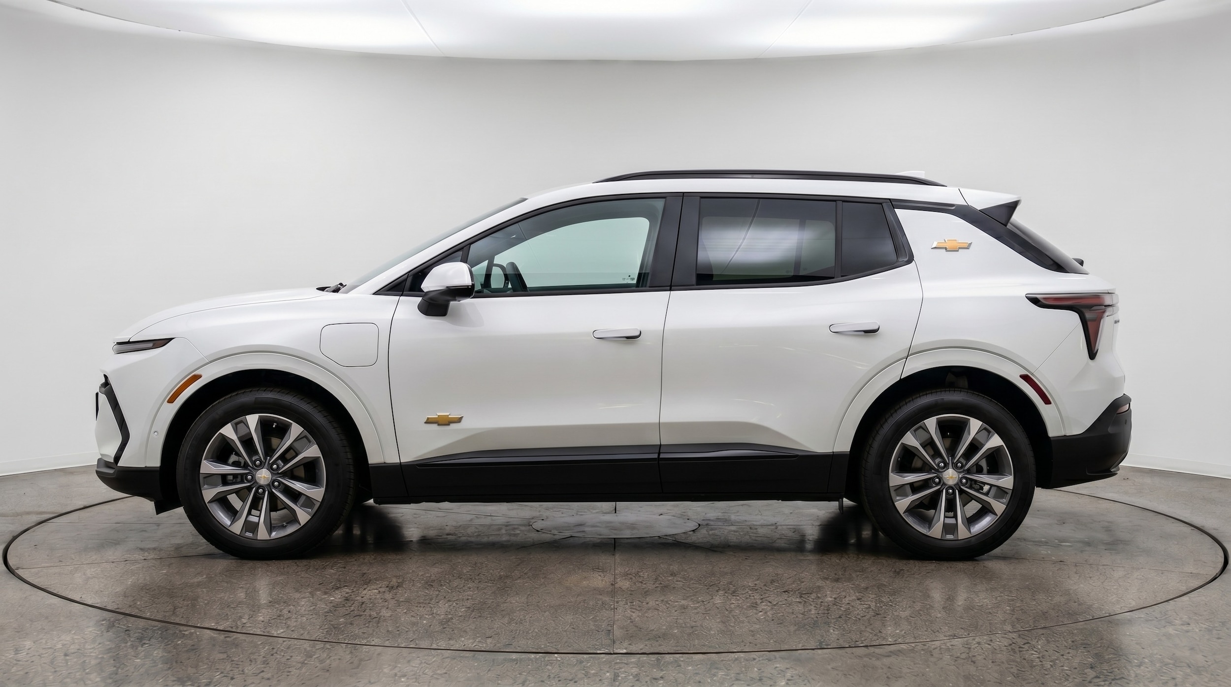 Thumbnail: 2025 Chevrolet Equinox - 4