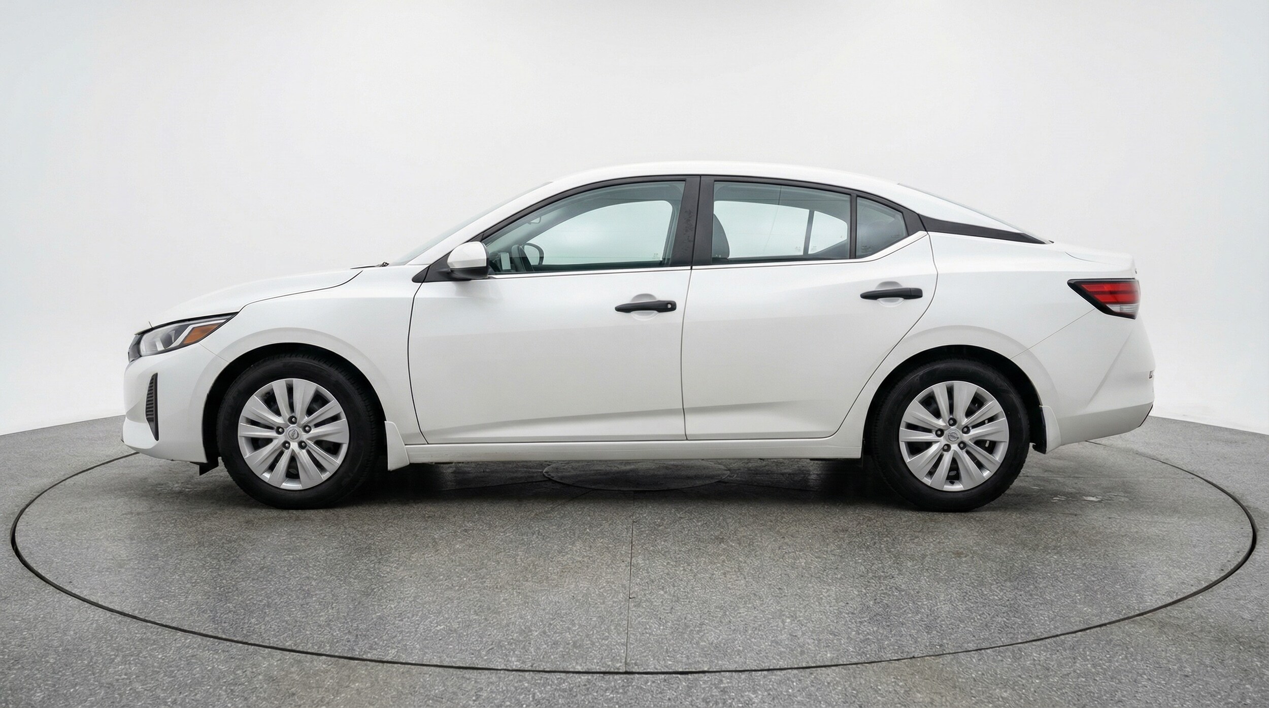 Thumbnail: 2025 Nissan Sentra - 4