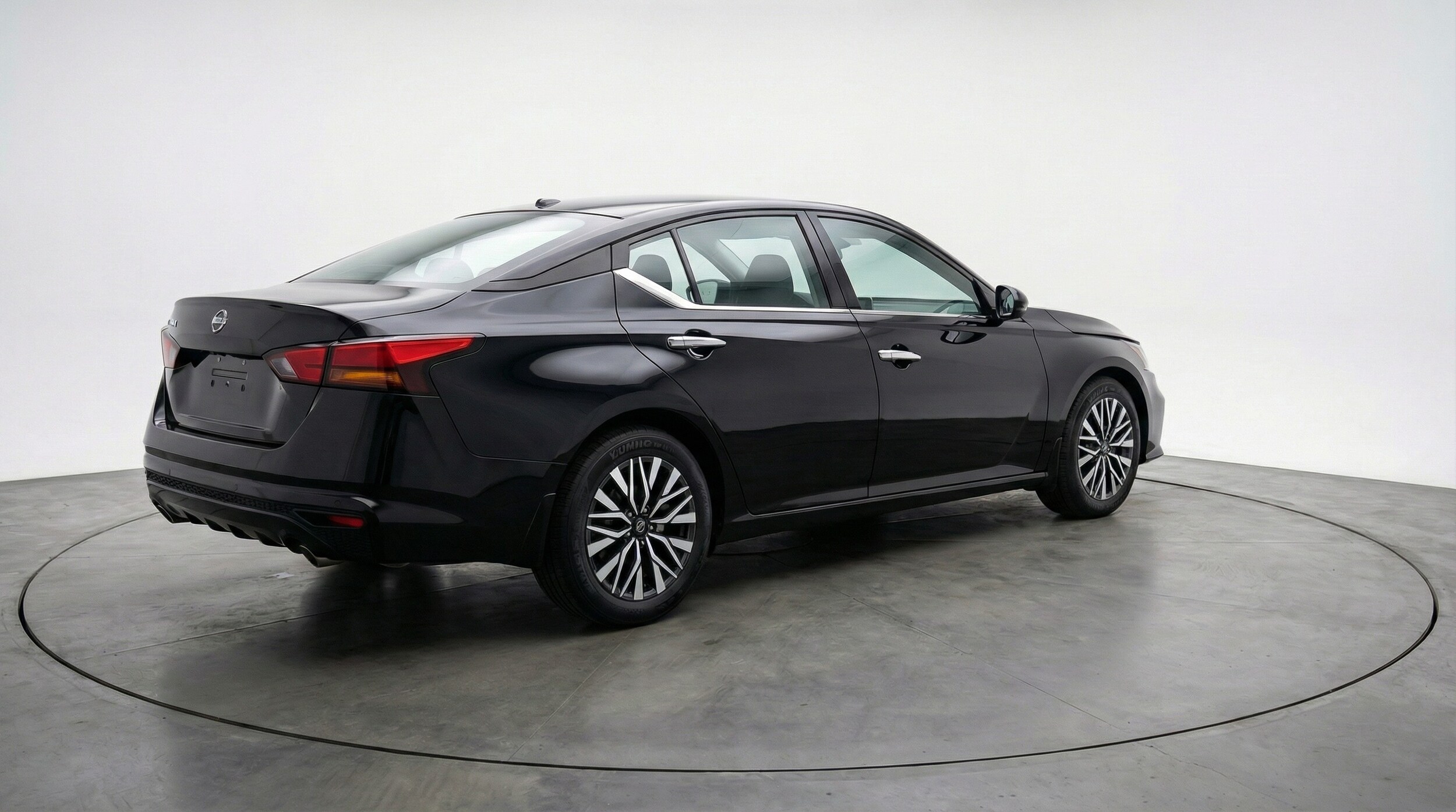 Thumbnail: 2025 Nissan Altima - 7