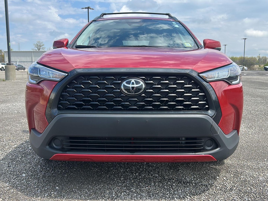 Used 2024 Toyota Corolla Cross LE SUV