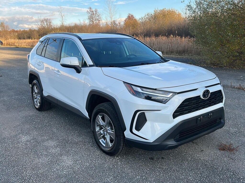 Used 2022 Toyota RAV4 XLE SUV