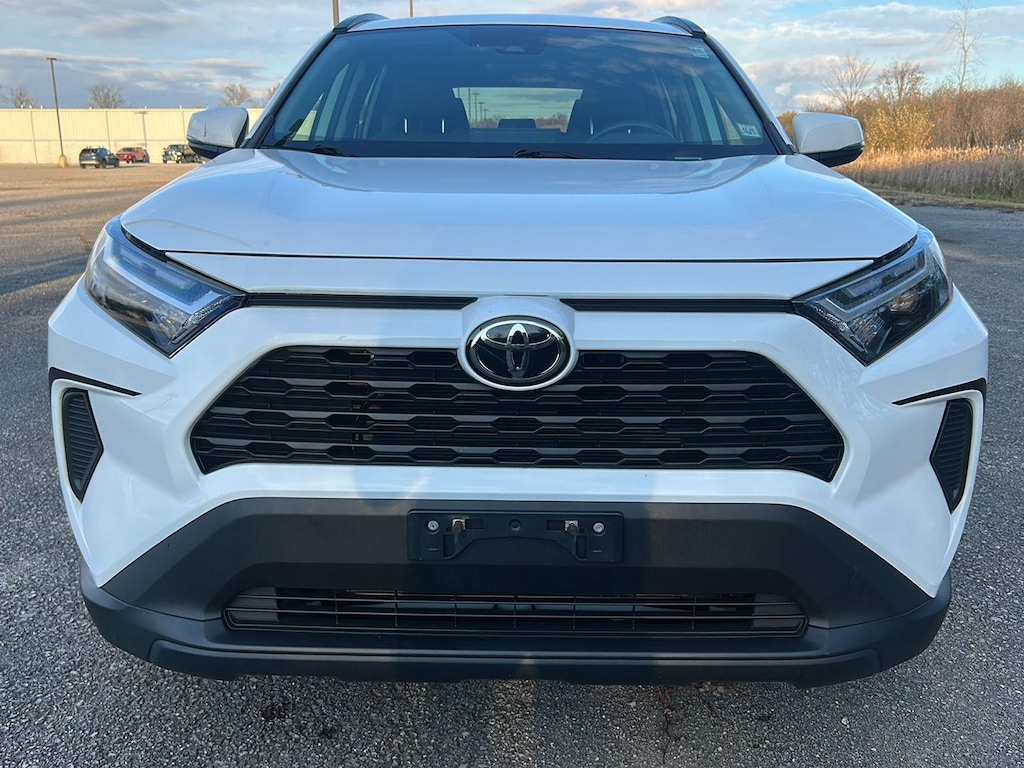 Used 2022 Toyota RAV4 XLE SUV