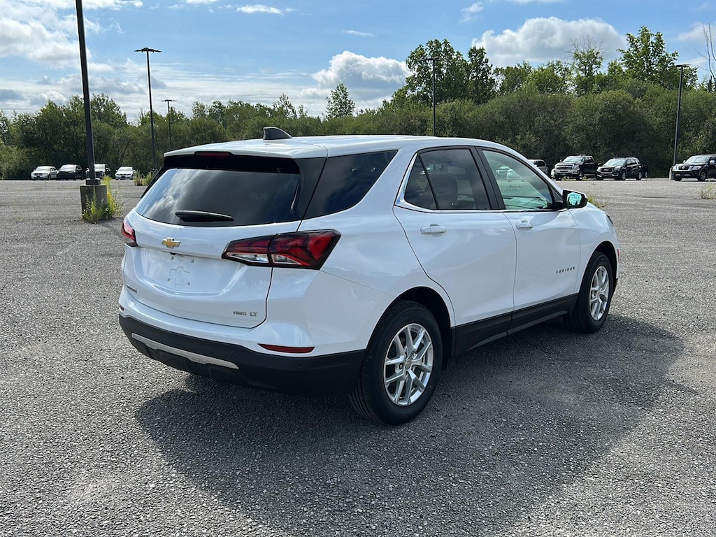 Used 2024 Chevrolet Equinox LT SUV