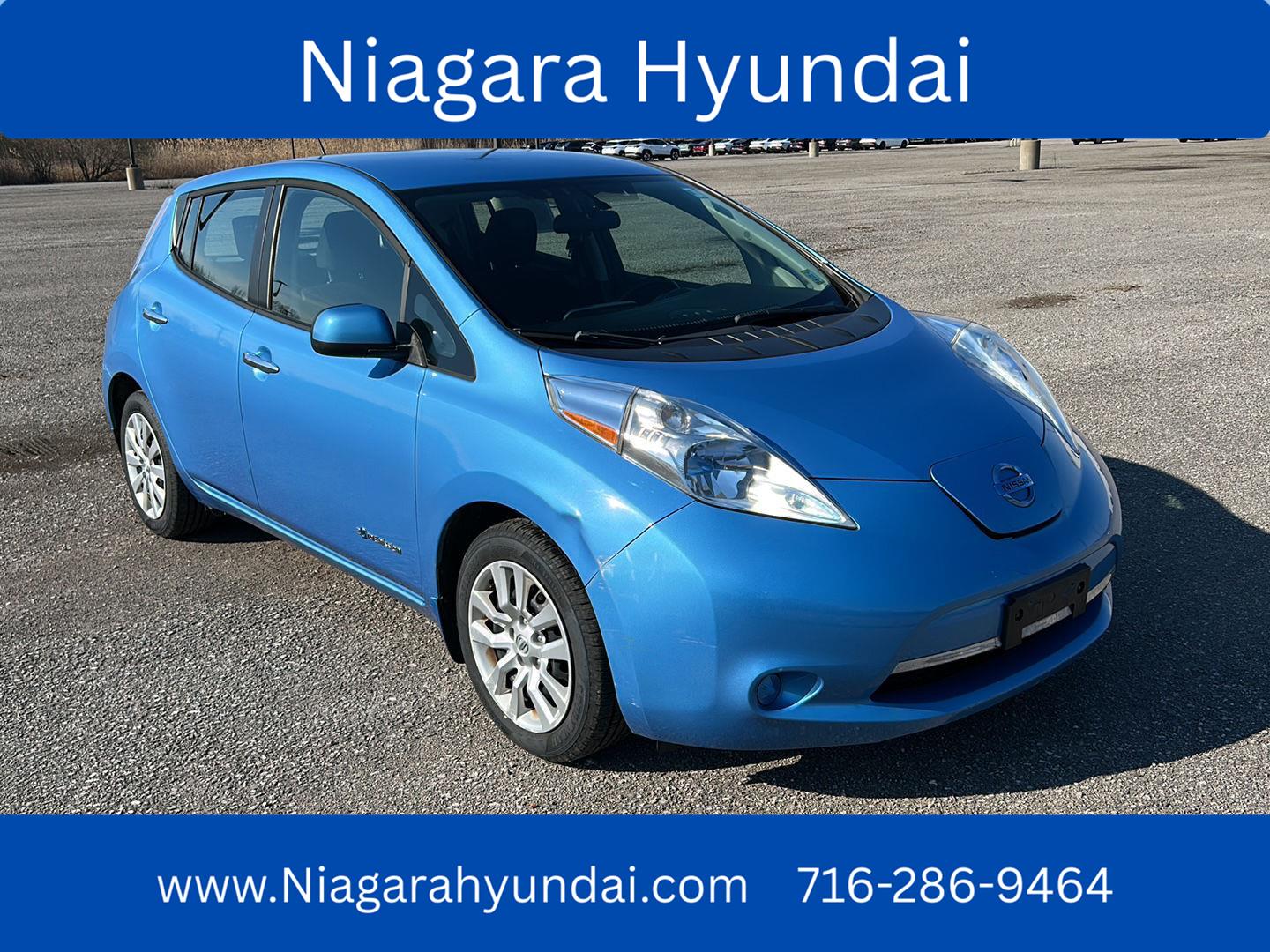 2014 Nissan Leaf S's photo