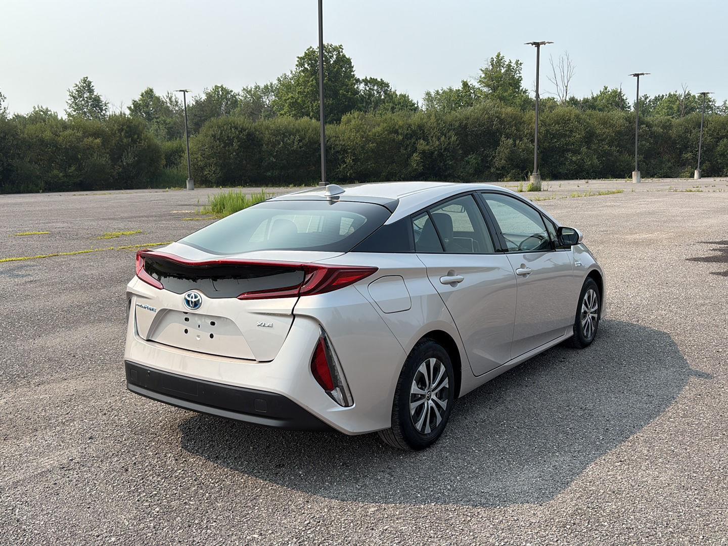 2020 Toyota Prius Prime XLE photo 4