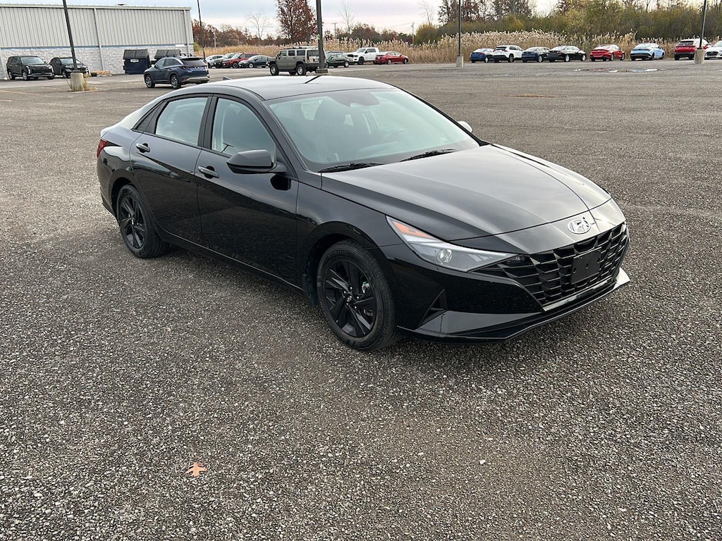 Used 2023 Hyundai Elantra SEL Sedan