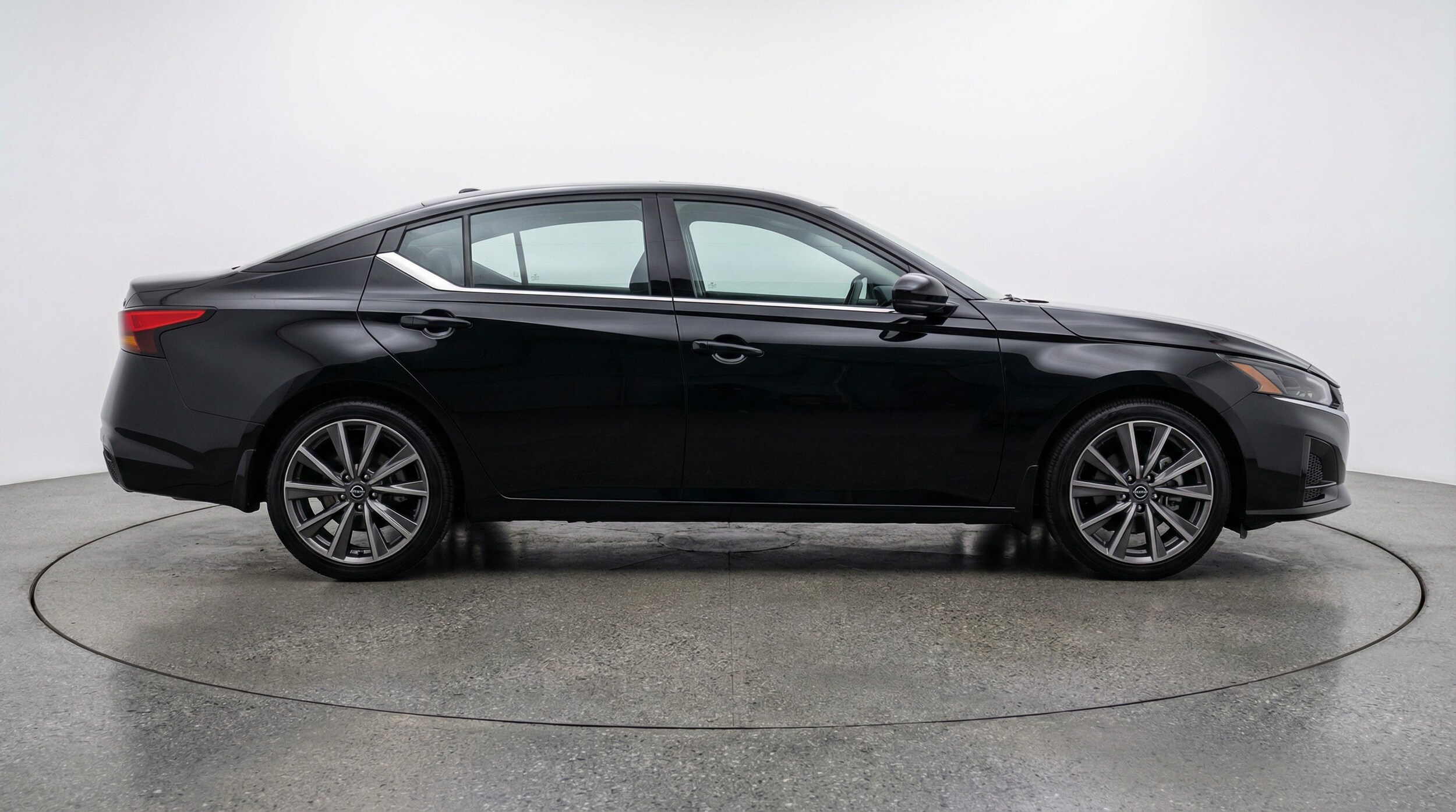 Thumbnail: 2025 Nissan Altima - 8