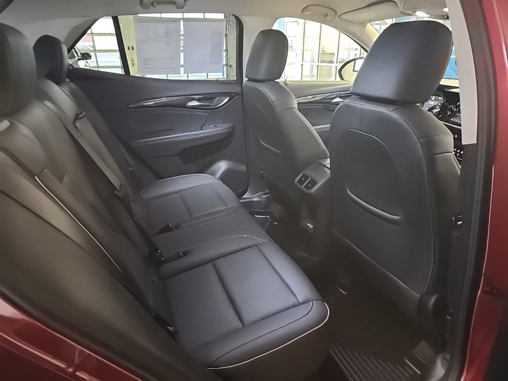 2023 Buick Envision Essence - Photo 15
