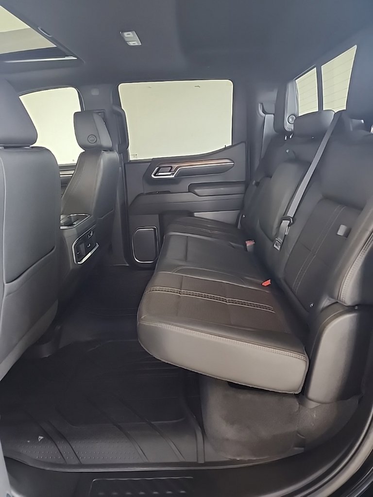 2022 Chevrolet Silverado 1500 High Country - Photo 13