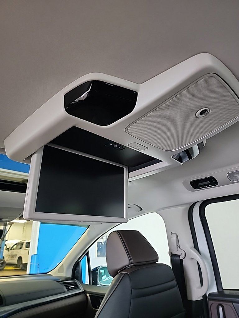 2026 Honda Odyssey Elite - Photo 13