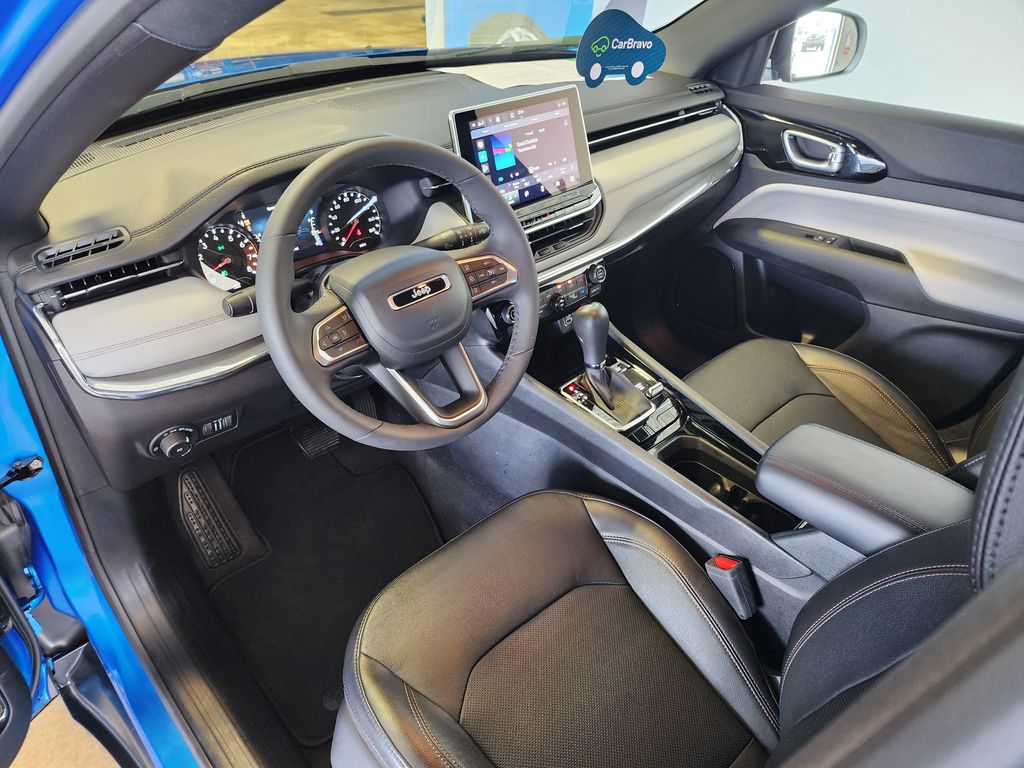 2023 Jeep Compass Limited - Photo 11
